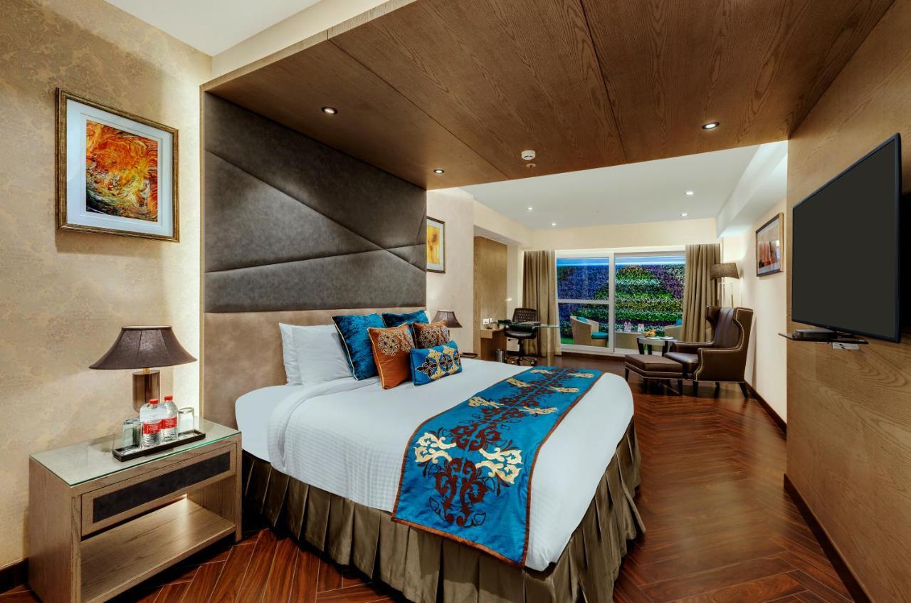 Marina- Shimla First Designer Boutique Hotel Buitenkant foto