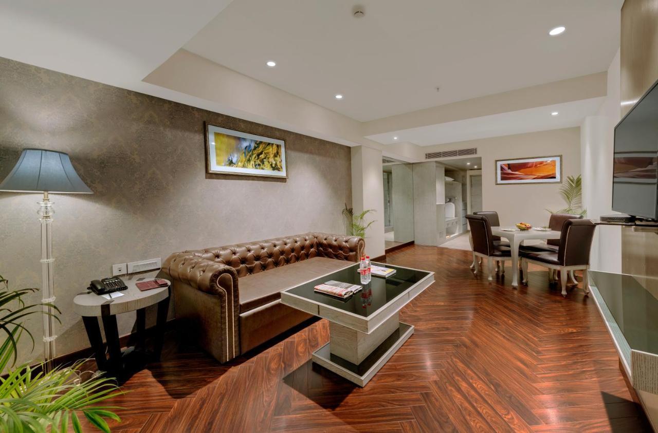Marina- Shimla First Designer Boutique Hotel Buitenkant foto
