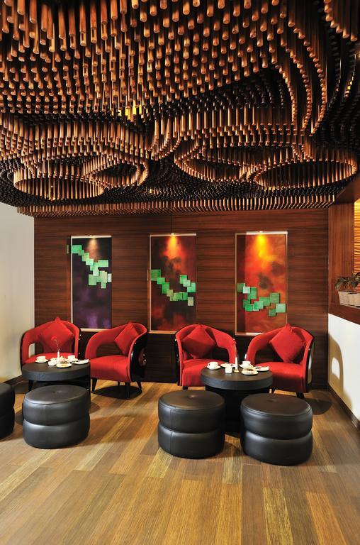 Marina- Shimla First Designer Boutique Hotel Buitenkant foto