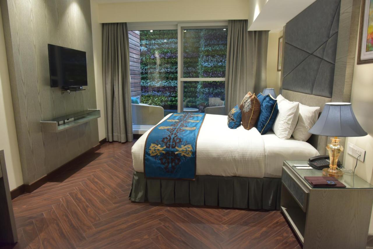 Marina- Shimla First Designer Boutique Hotel Buitenkant foto